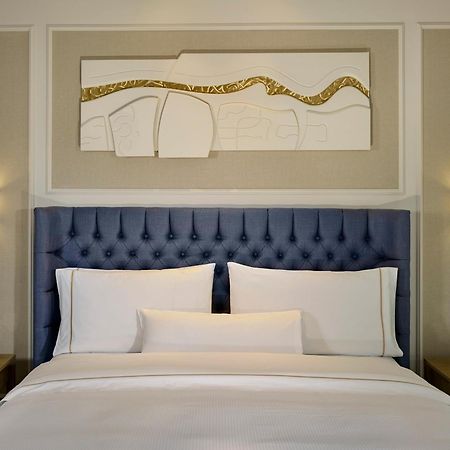 The College Green Dublin Hotel, Autograph Collection Екстериор снимка