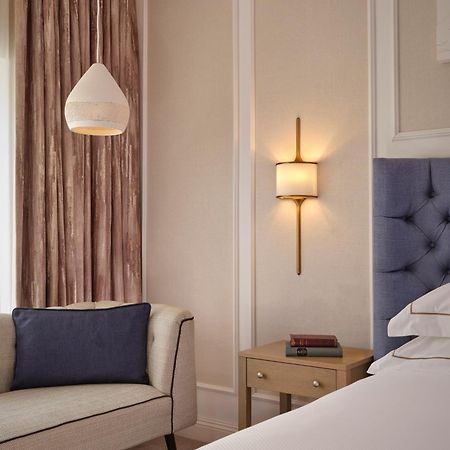 The College Green Dublin Hotel, Autograph Collection Екстериор снимка