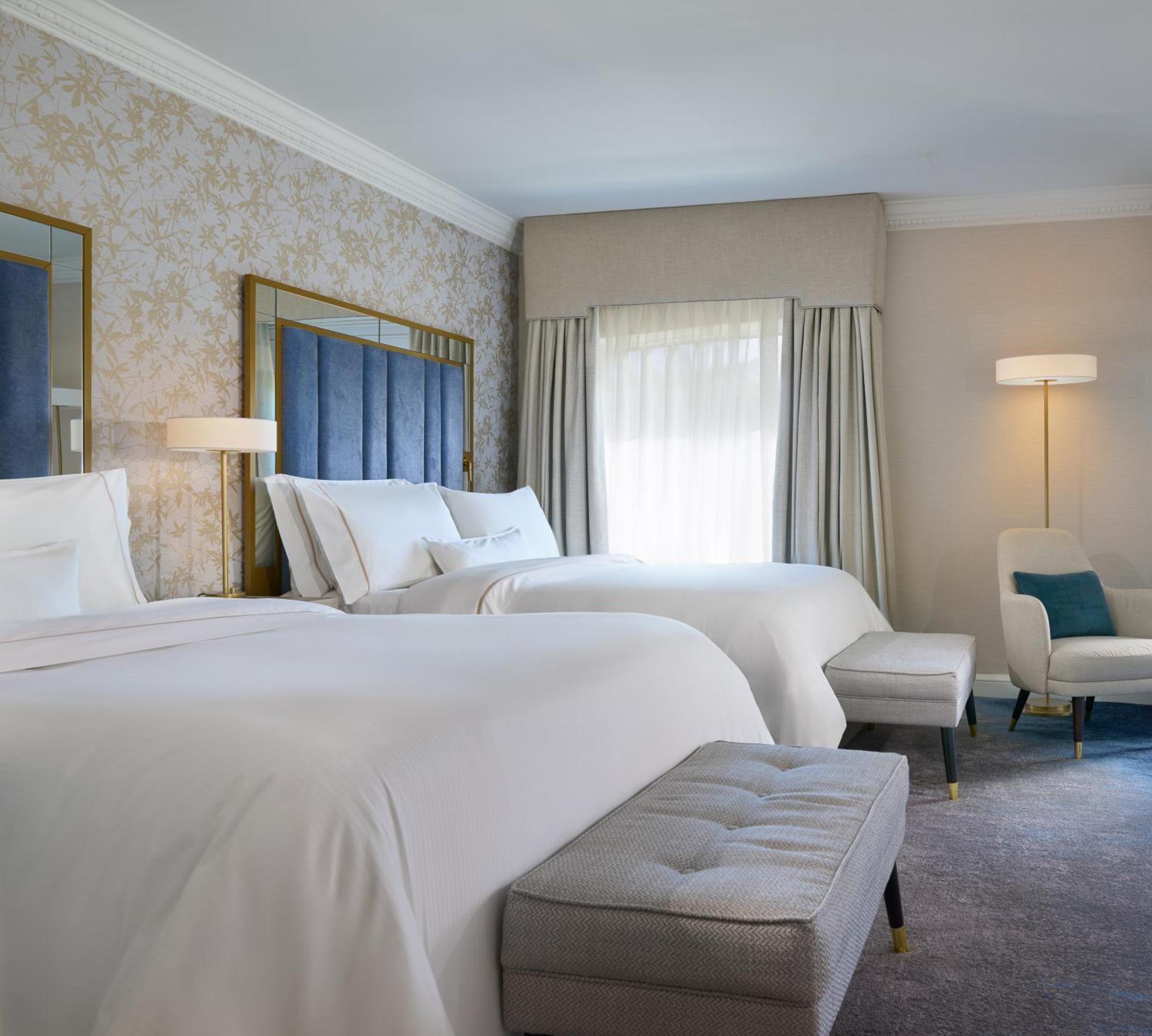 The College Green Dublin Hotel, Autograph Collection Стая снимка
