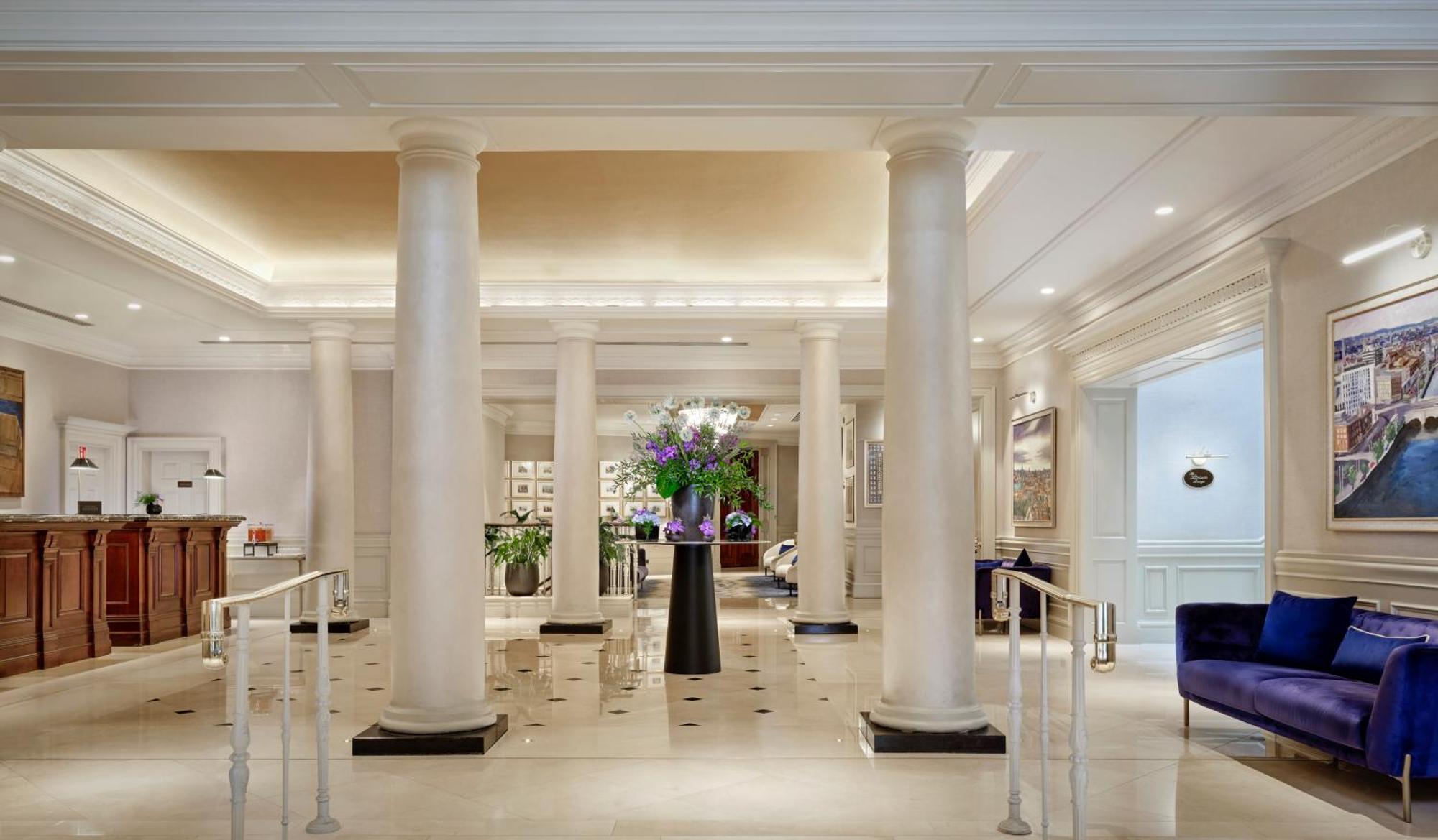 The College Green Dublin Hotel, Autograph Collection Екстериор снимка