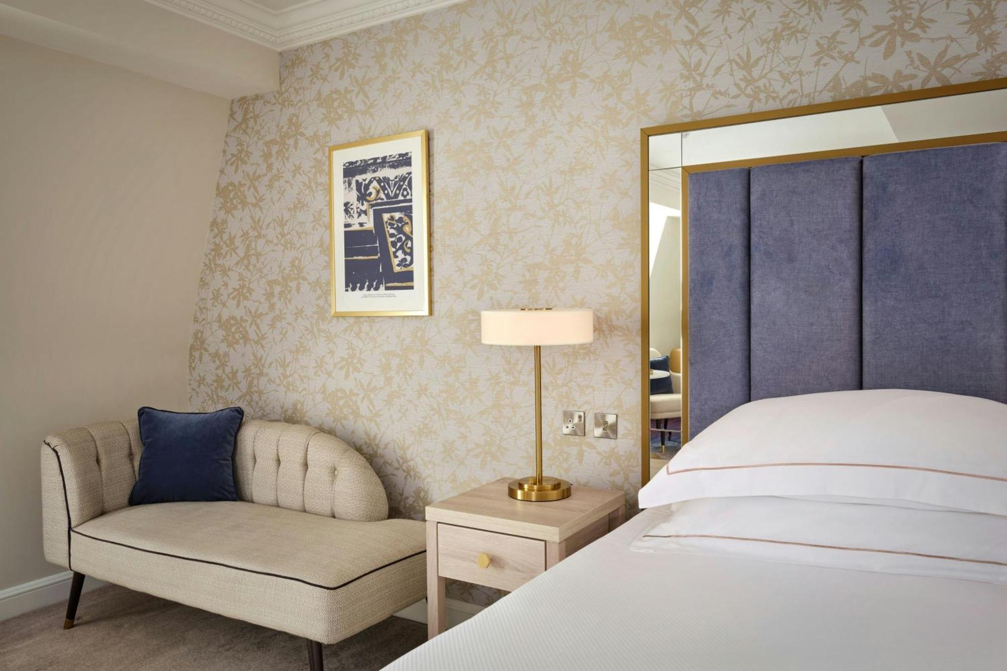 The College Green Dublin Hotel, Autograph Collection Екстериор снимка