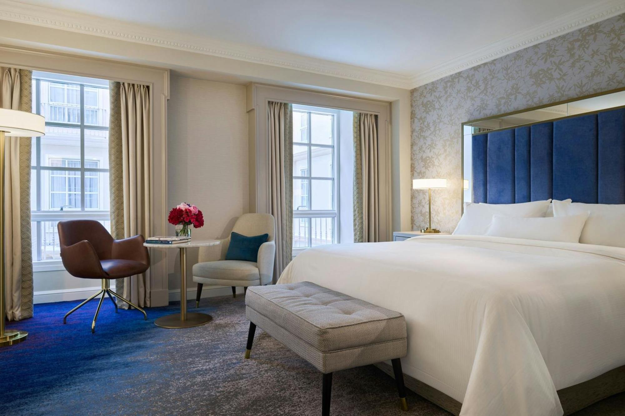 The College Green Dublin Hotel, Autograph Collection Екстериор снимка