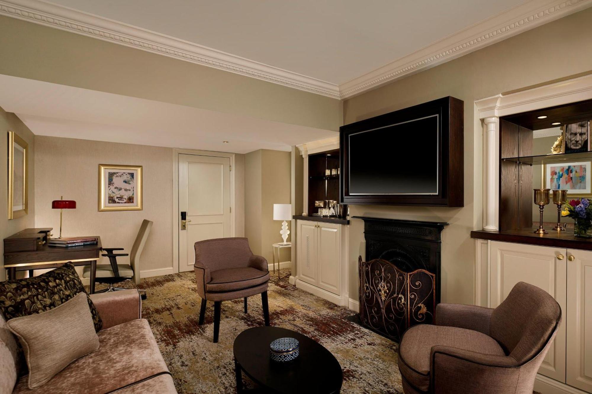 The College Green Dublin Hotel, Autograph Collection Екстериор снимка